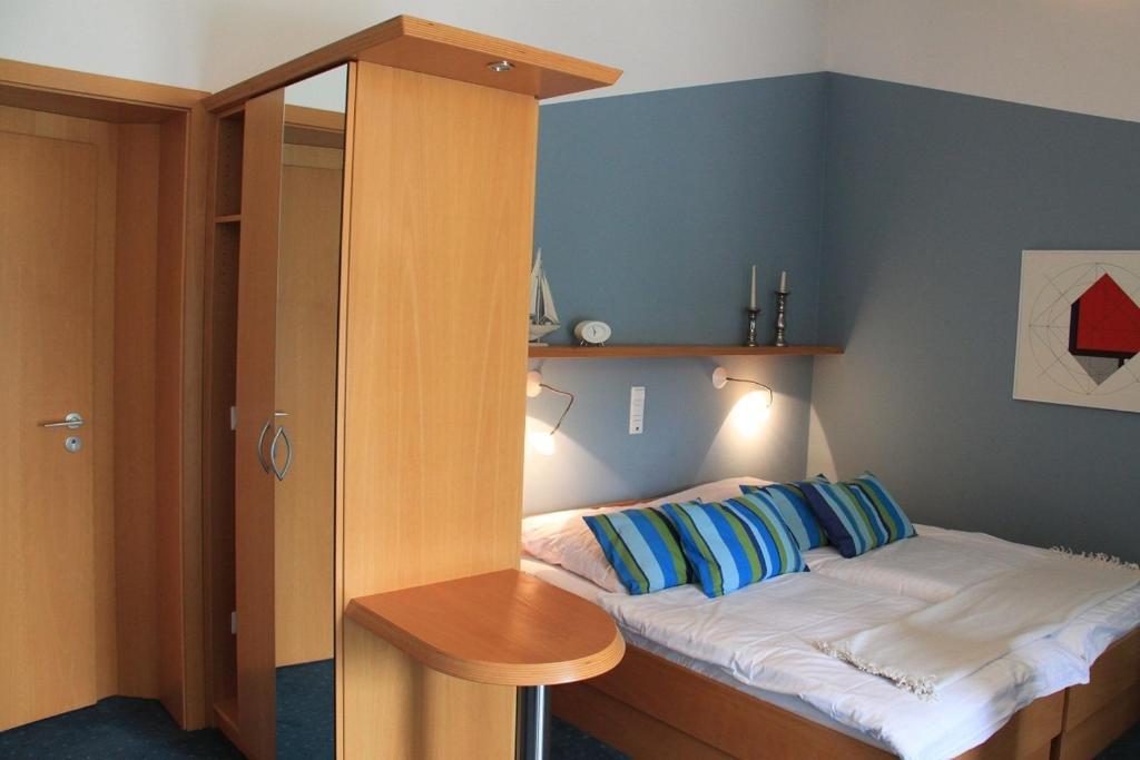 Hotel Land Und Meer Otterndorf Zimmer foto